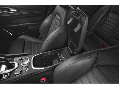 2023 Alfa Romeo Giulia Estrema