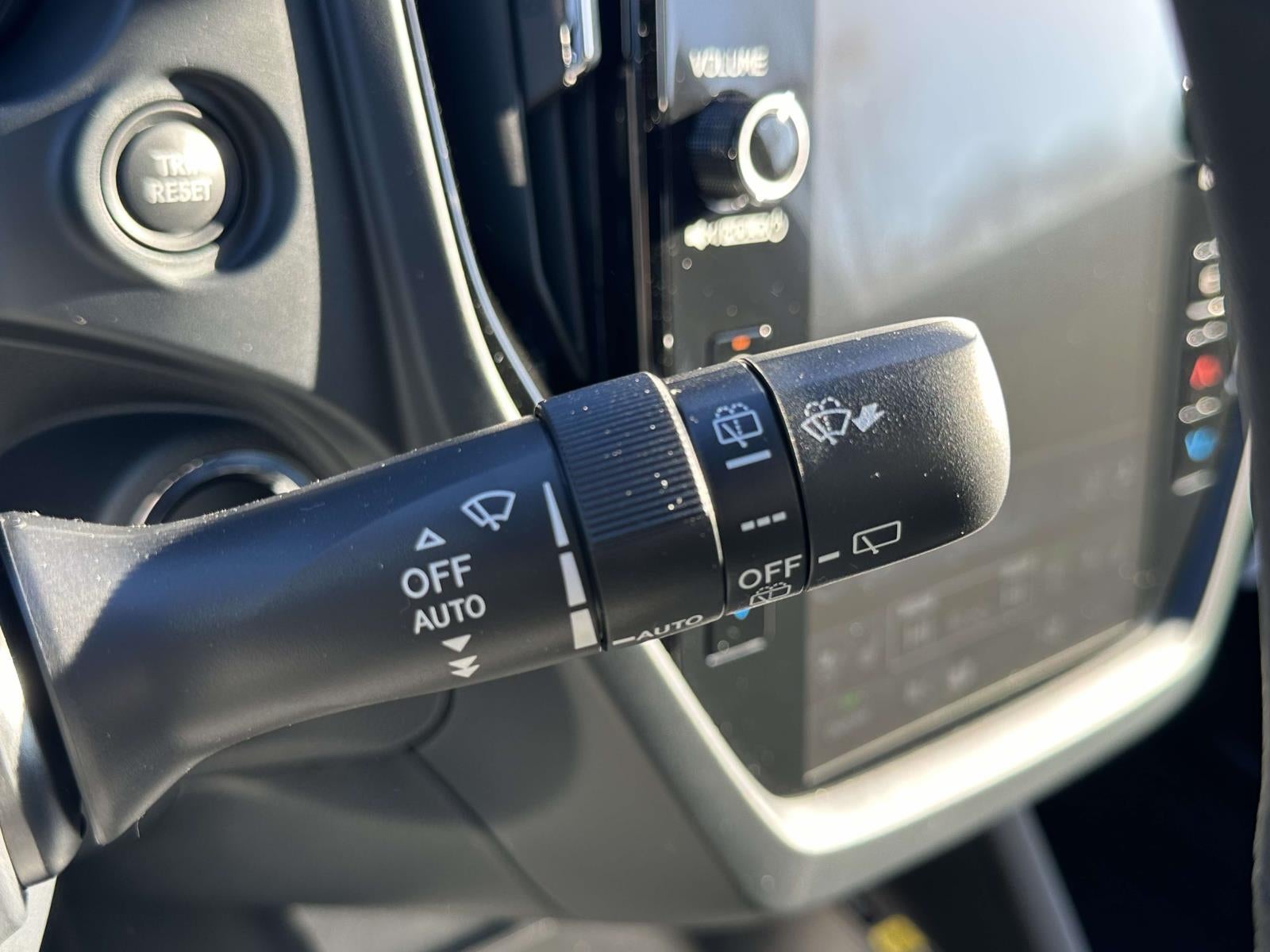 2025 Subaru FORESTER Touring Hybrid