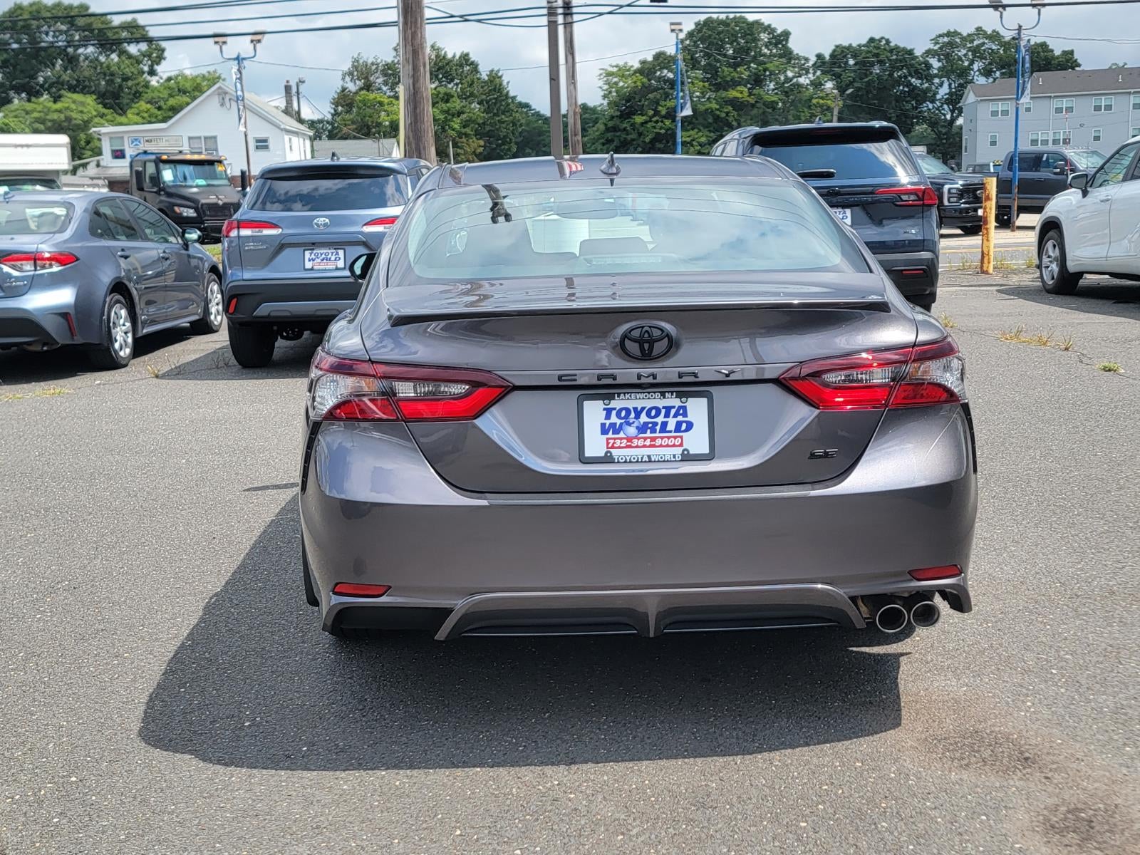 2024 Toyota Camry SE