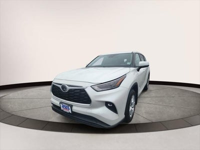 2023 Toyota Highlander LE