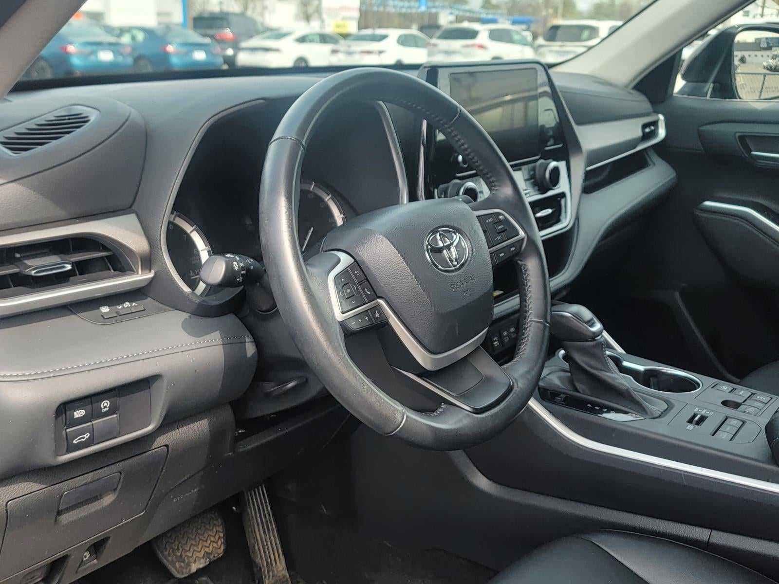 2023 Toyota Highlander XLE