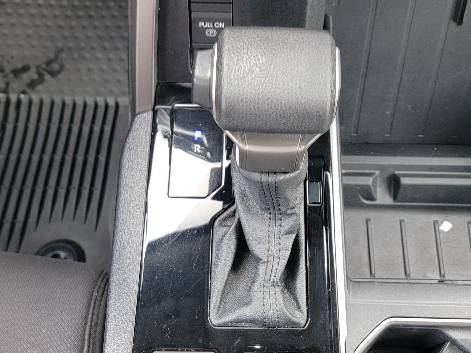 2022 Toyota Tundra 4WD SR5