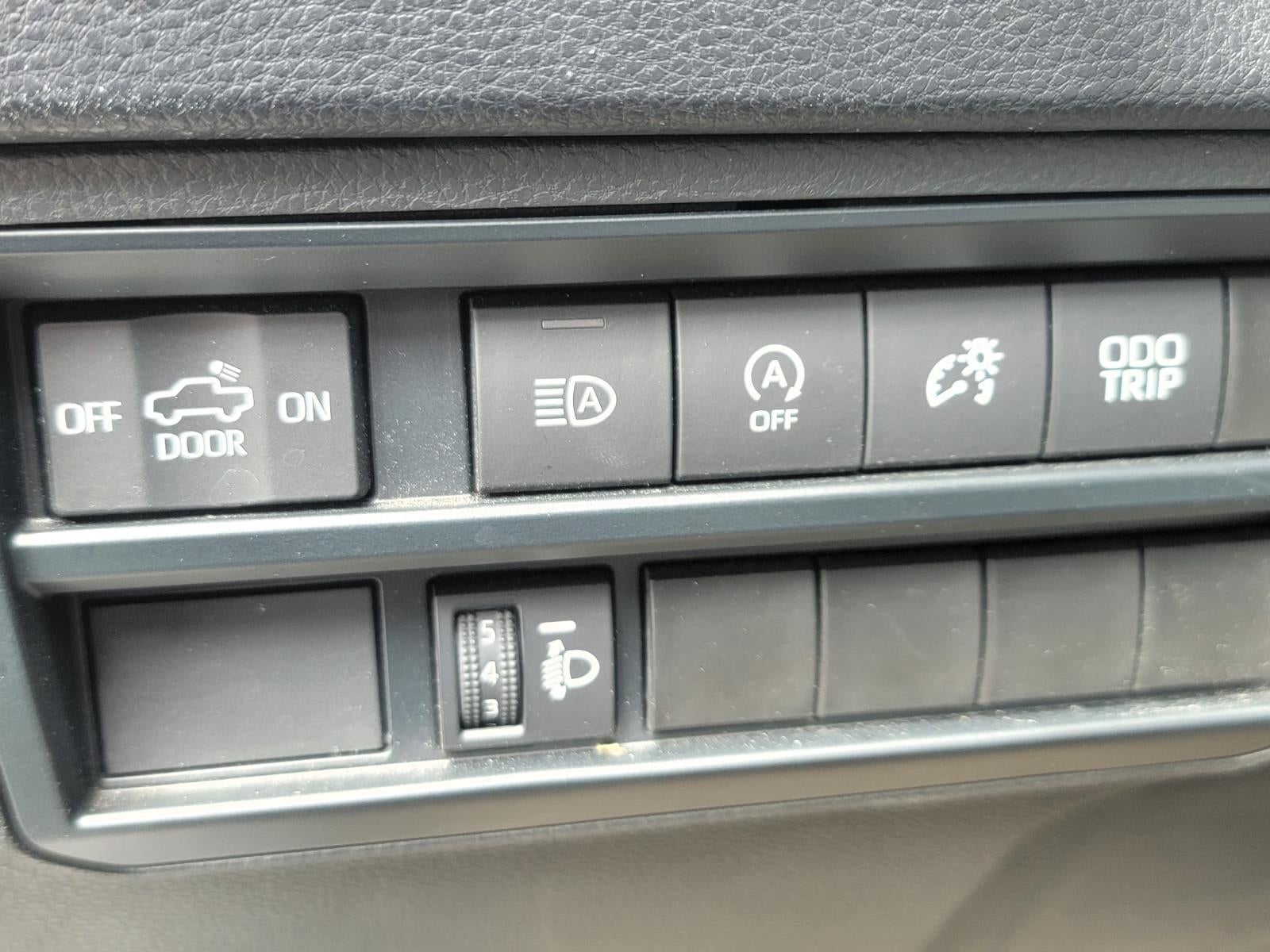 2023 Toyota Tundra 4WD SR5
