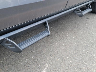 2023 Toyota Tundra 4WD SR5