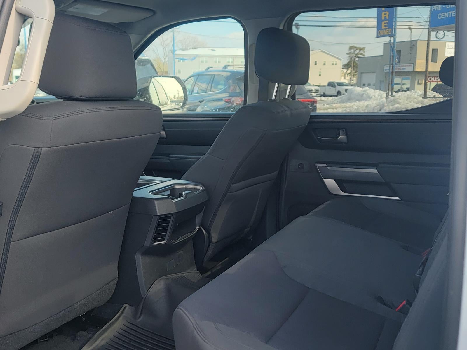 2022 Toyota Tundra 4WD SR5