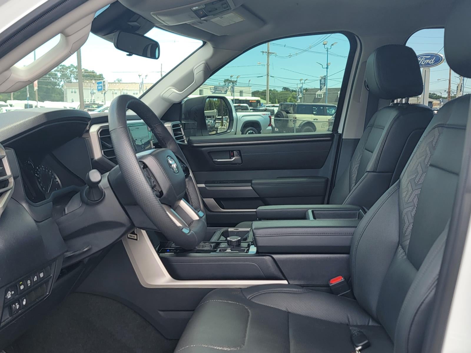 2023 Toyota Tundra 4WD SR5