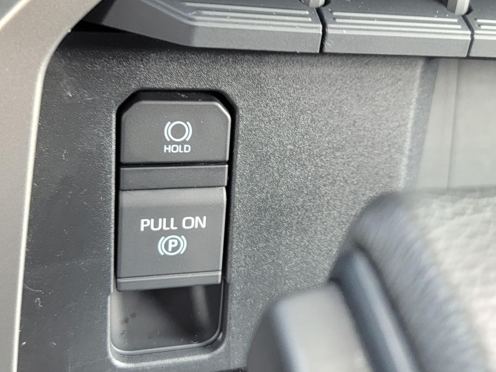2023 Toyota Tundra 4WD SR5