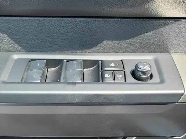 2023 Toyota Tundra 4WD SR5