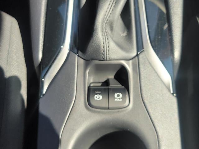 2024 Toyota Corolla Cross LE 4WD (Natl)