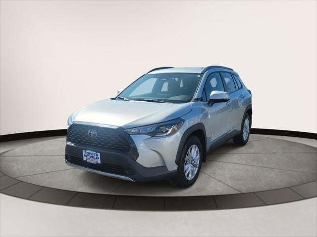 2024 Toyota Corolla Cross LE 4WD (Natl)