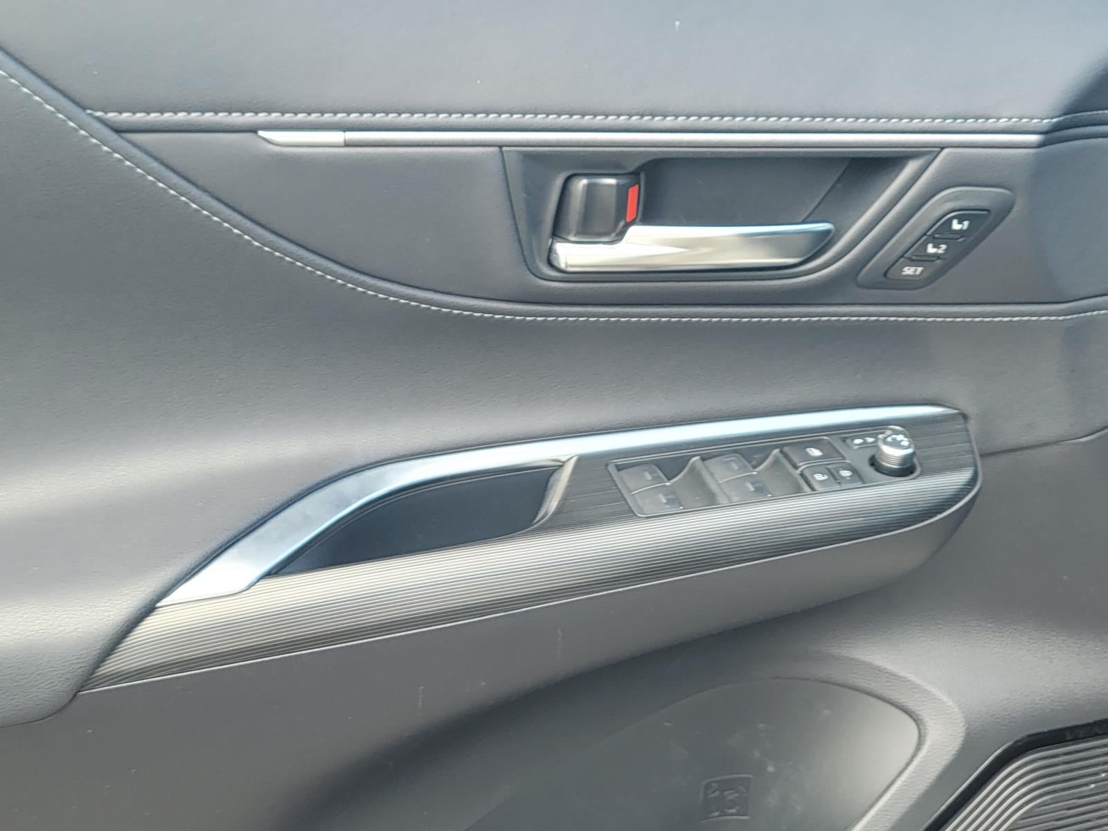 2023 Toyota Venza XLE