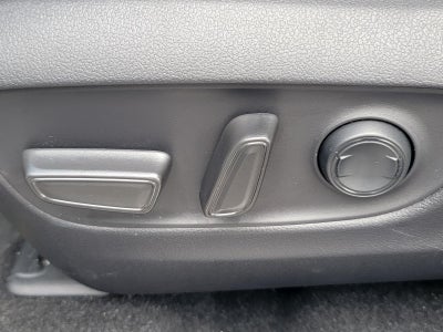 2023 Toyota Venza XLE