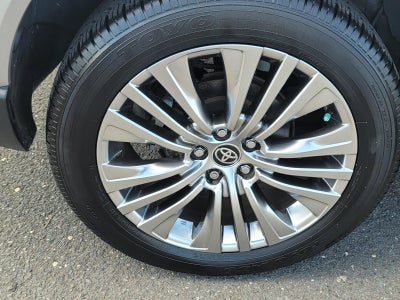 2023 Toyota Venza XLE