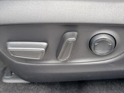 2023 Toyota Venza XLE