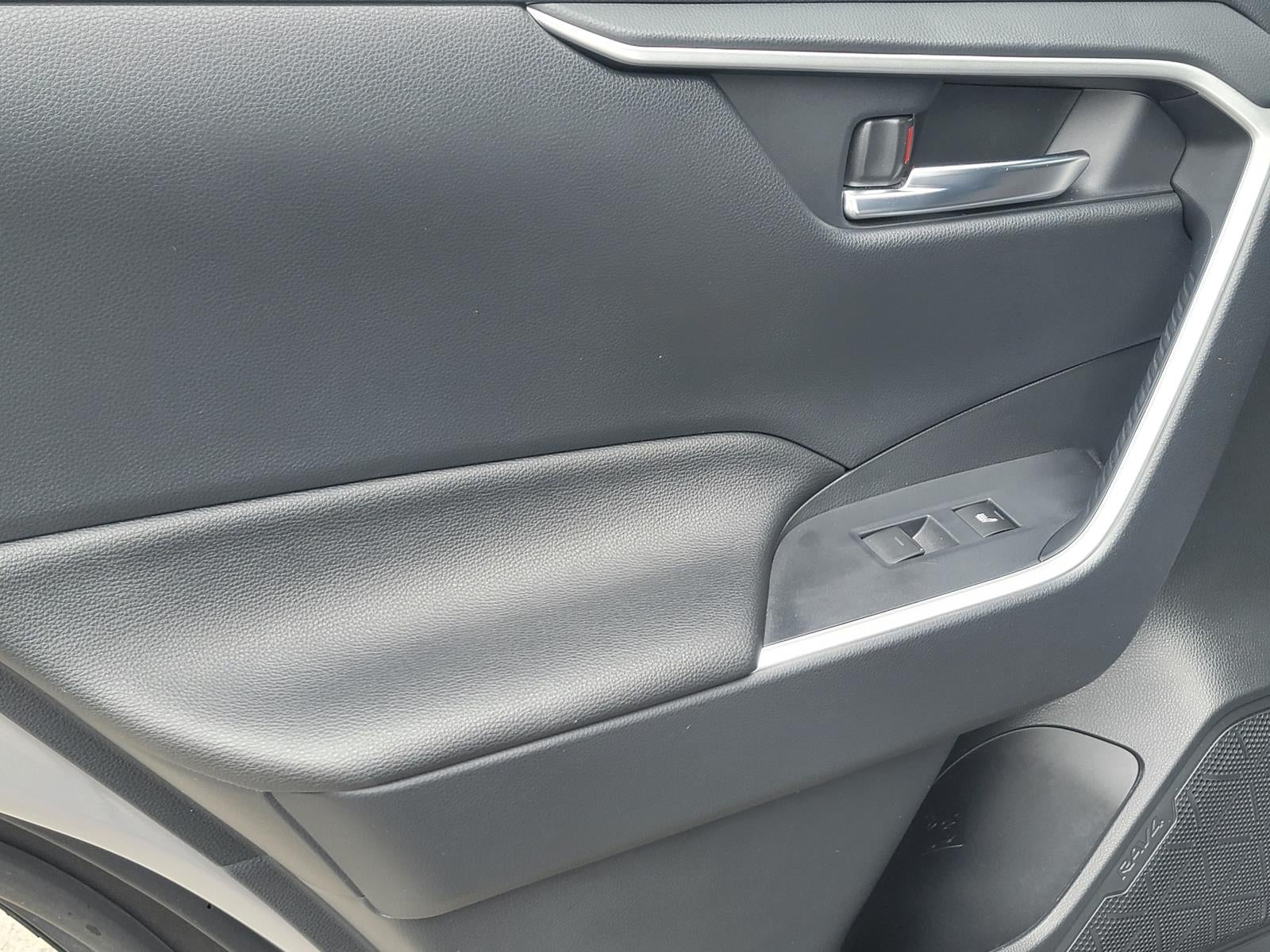 2024 Toyota RAV4 Prime SE