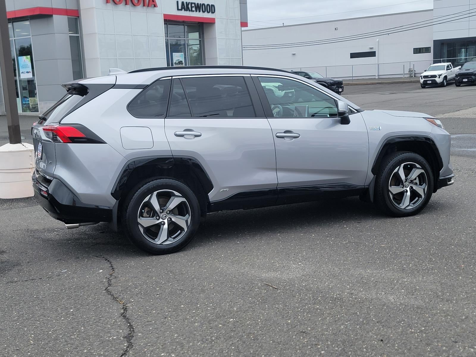 2024 Toyota RAV4 Prime SE