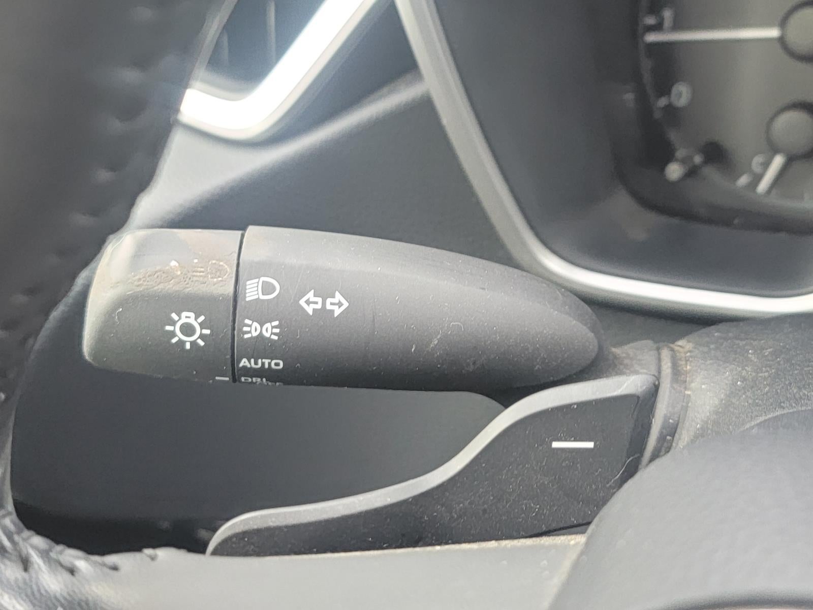 2023 Toyota Corolla Hatchback SE