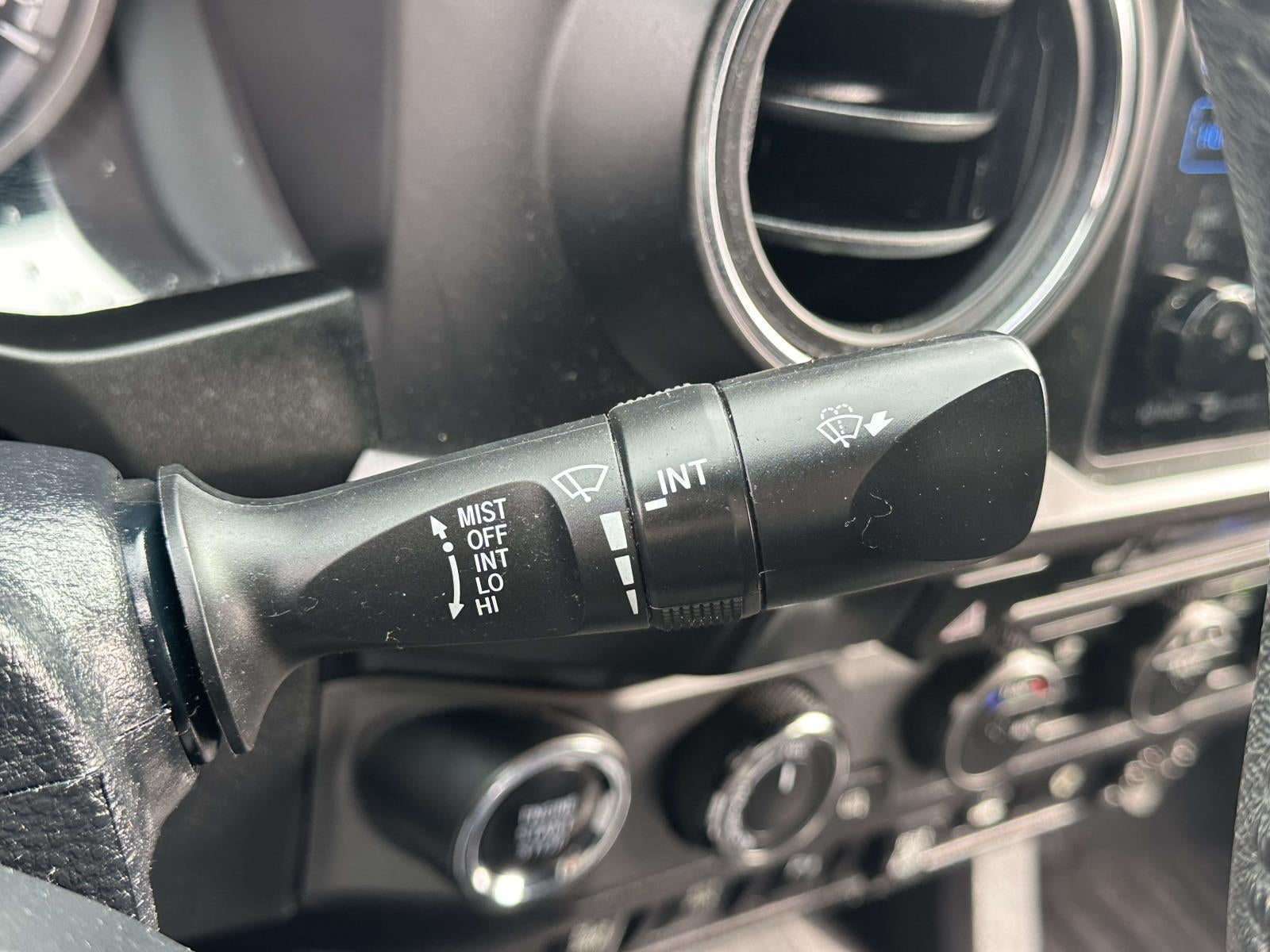 2019 Toyota Tacoma 4WD TRD Sport Double Cab 5' Bed V6 MT (Natl)