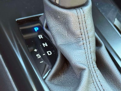 2025 Toyota Camry SE (Natl)