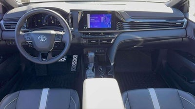 2025 Toyota Camry SE (Natl)