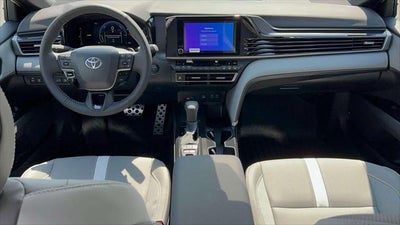 2025 Toyota Camry SE AWD
