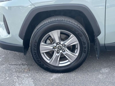 2022 Toyota RAV4 Hybrid XLE AWD (Natl)