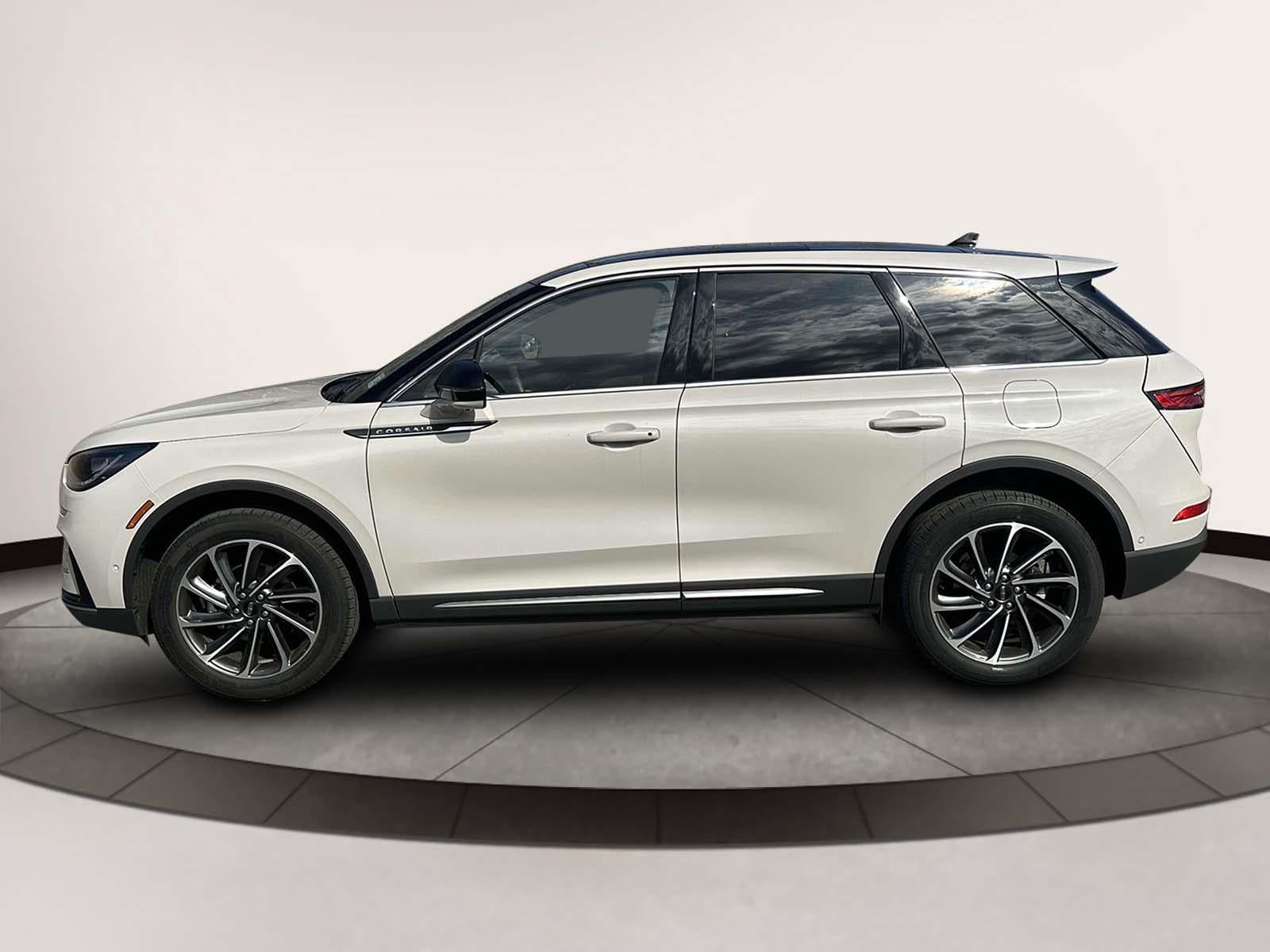 2023 Lincoln Corsair Standard AWD