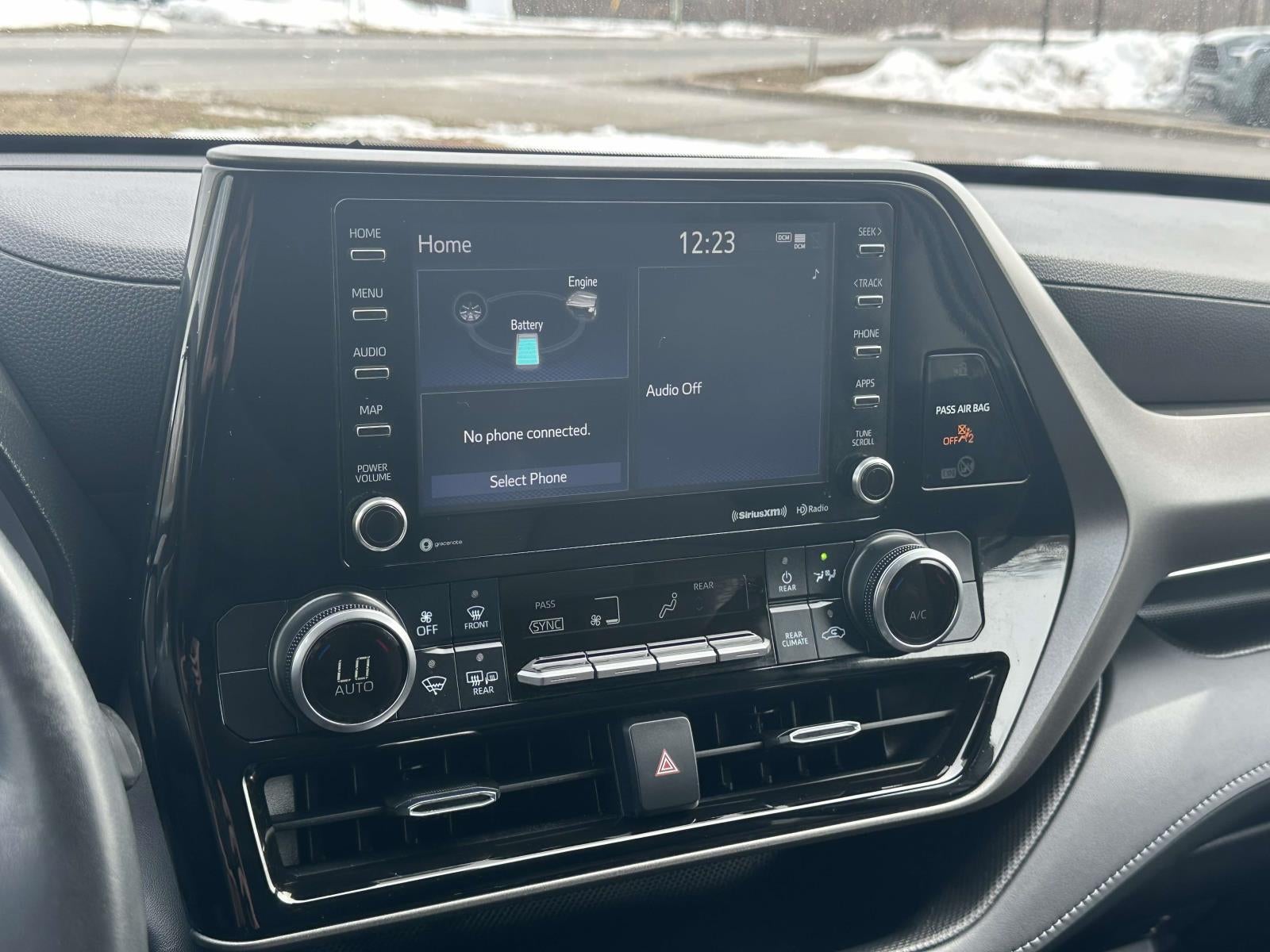 2022 Toyota Highlander Hybrid LE AWD (Natl)