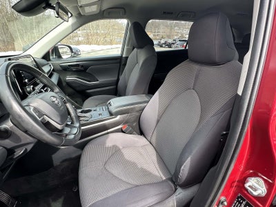 2022 Toyota Highlander Hybrid LE AWD (Natl)