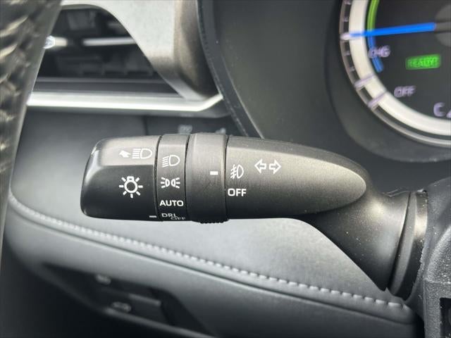 2022 Toyota Highlander Hybrid LE AWD (Natl)