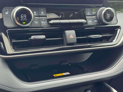 2023 Toyota Highlander Hybrid XLE AWD (Natl)
