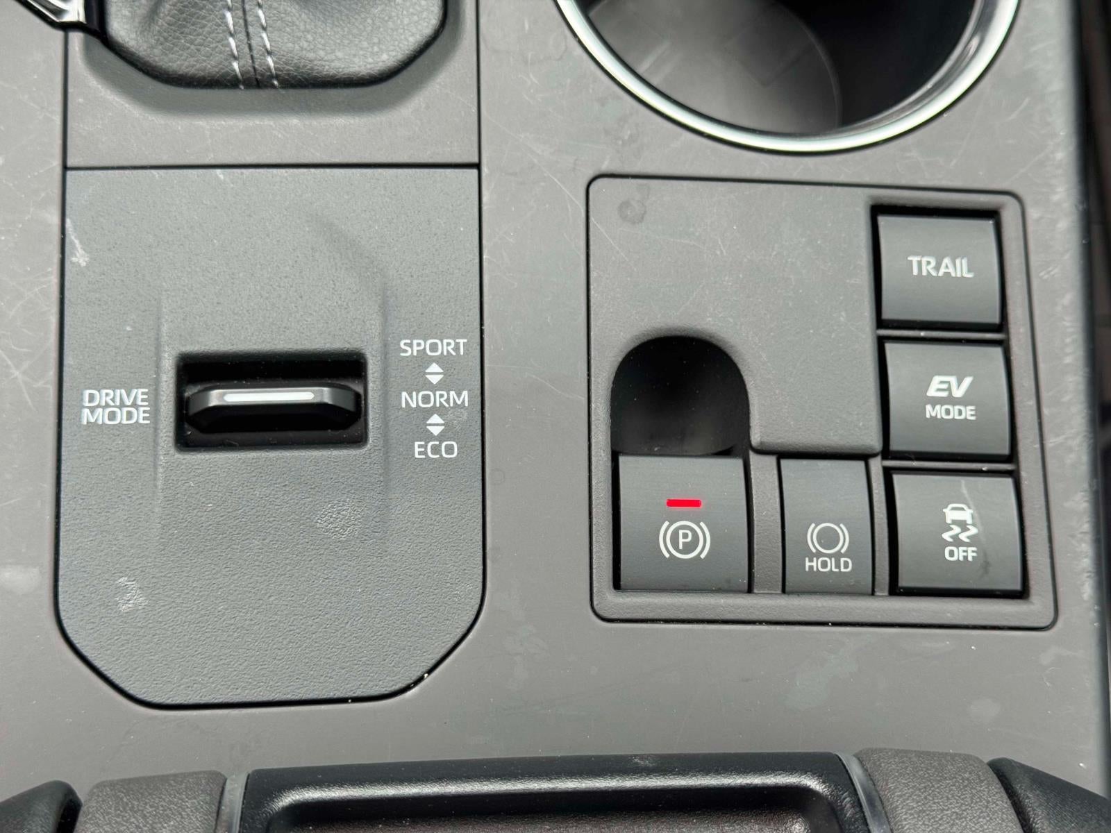 2023 Toyota Highlander Hybrid XLE AWD (Natl)