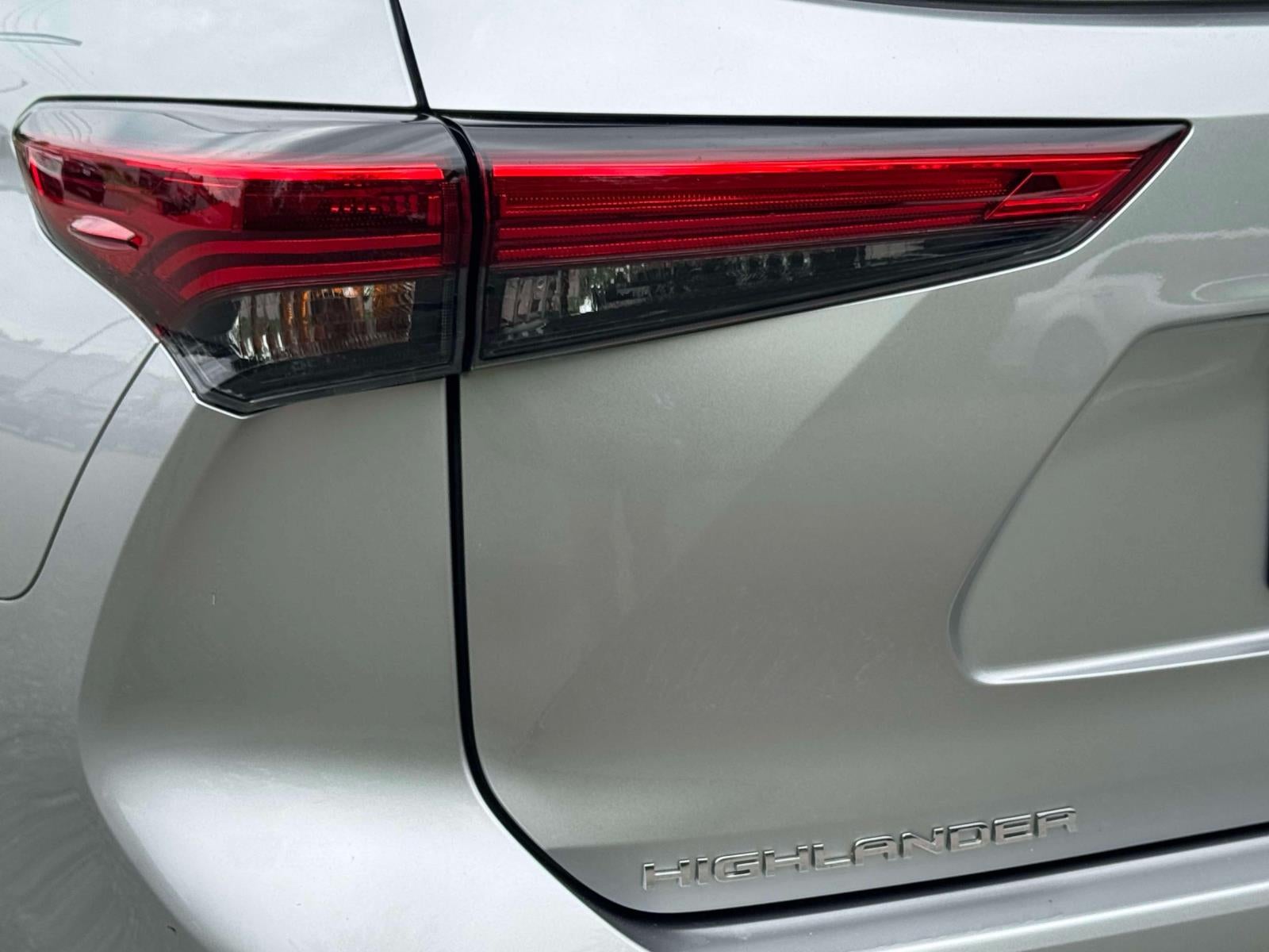 2023 Toyota Highlander Hybrid XLE AWD (Natl)