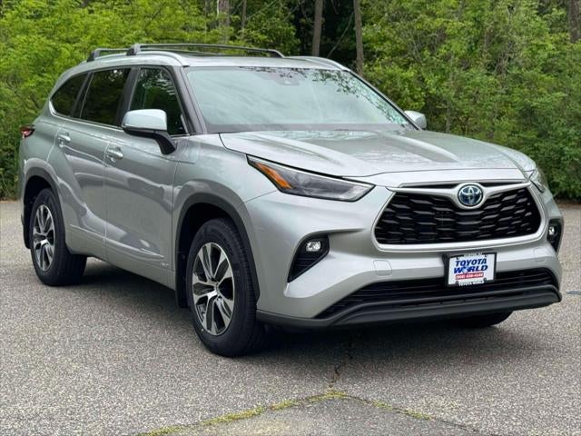 2023 Toyota Highlander Hybrid XLE AWD (Natl)
