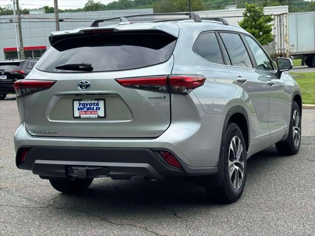 2023 Toyota Highlander Hybrid XLE AWD (Natl)