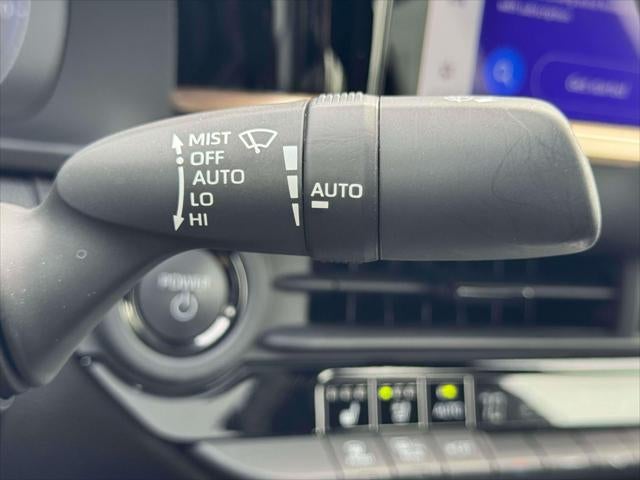 2025 Toyota Crown Platinum AWD (Natl)