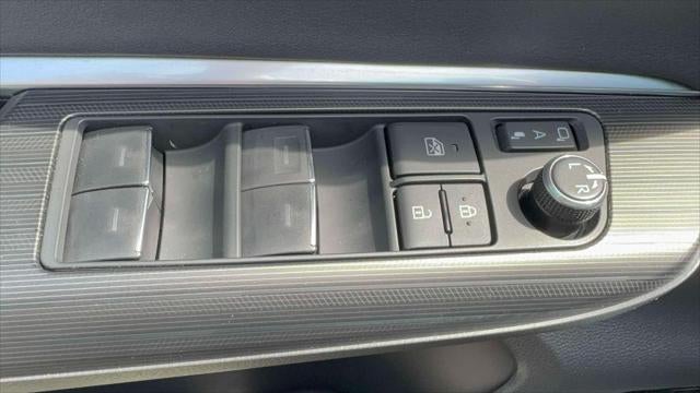 2023 Toyota Venza XLE AWD (Natl)