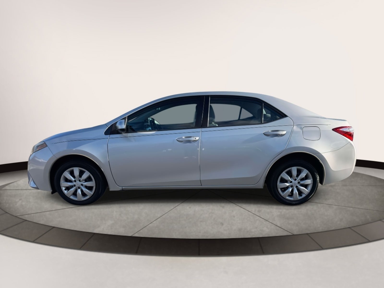 2015 Toyota Corolla 4dr Sdn CVT LE (Natl)