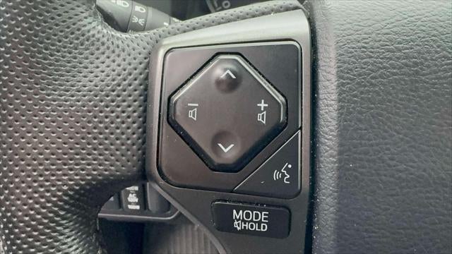 2023 Toyota Tacoma 4WD TRD Off Road Double Cab 5' Bed V6 AT (Natl)