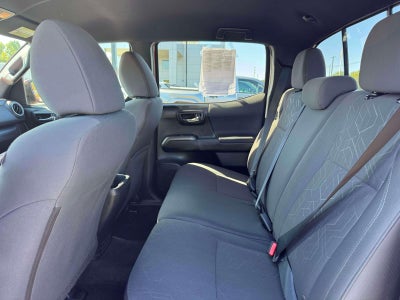 2017 Toyota Tacoma TRD Off Road Double Cab 5' Bed V6 4x4 AT (Natl)