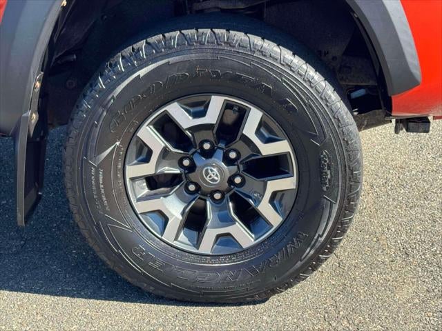 2017 Toyota Tacoma TRD Off Road Double Cab 5' Bed V6 4x4 AT (Natl)