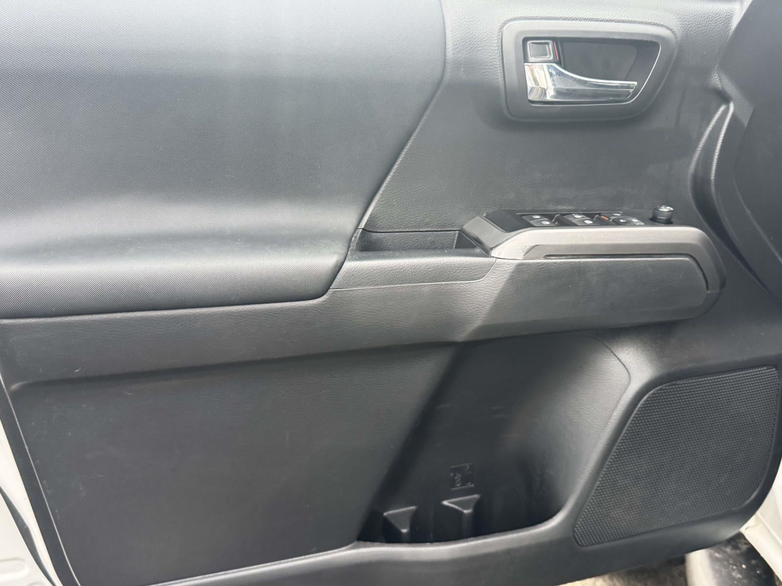 2023 Toyota Tacoma 4WD TRD Off Road Double Cab 5' Bed V6 AT (Natl)