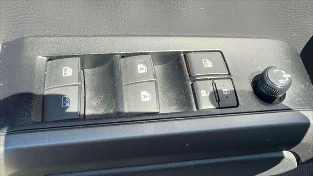 2023 Toyota Tacoma 4WD TRD Sport Double Cab 5' Bed V6 AT (Natl)