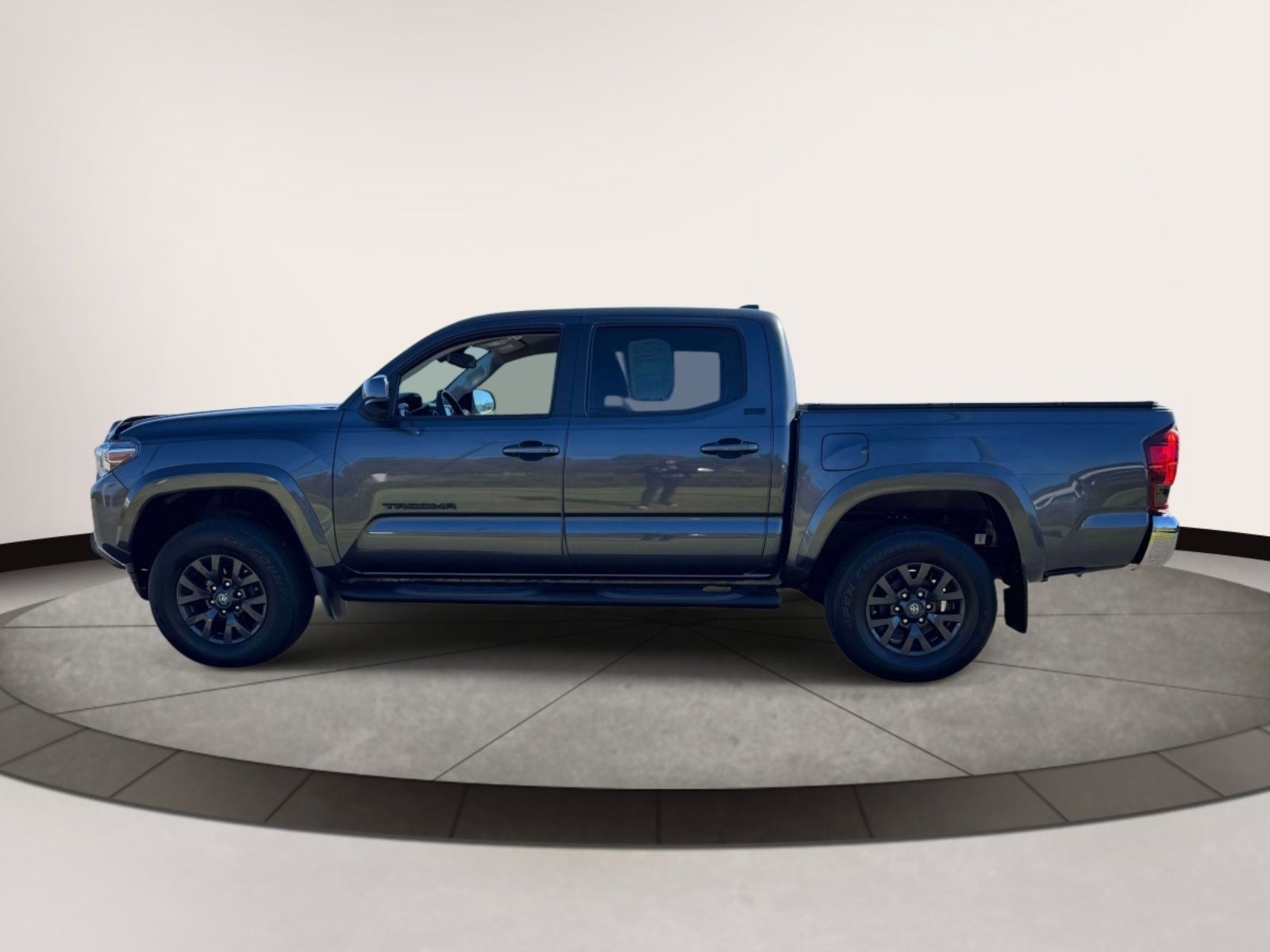 2023 Toyota Tacoma 4WD SR5 Double Cab 5' Bed V6 AT (Natl)