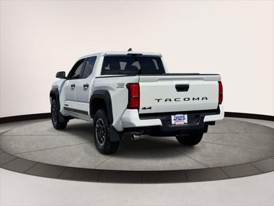 2026 Toyota Tacoma 4WD TRD Off Road Double Cab 5' Bed AT (Natl)