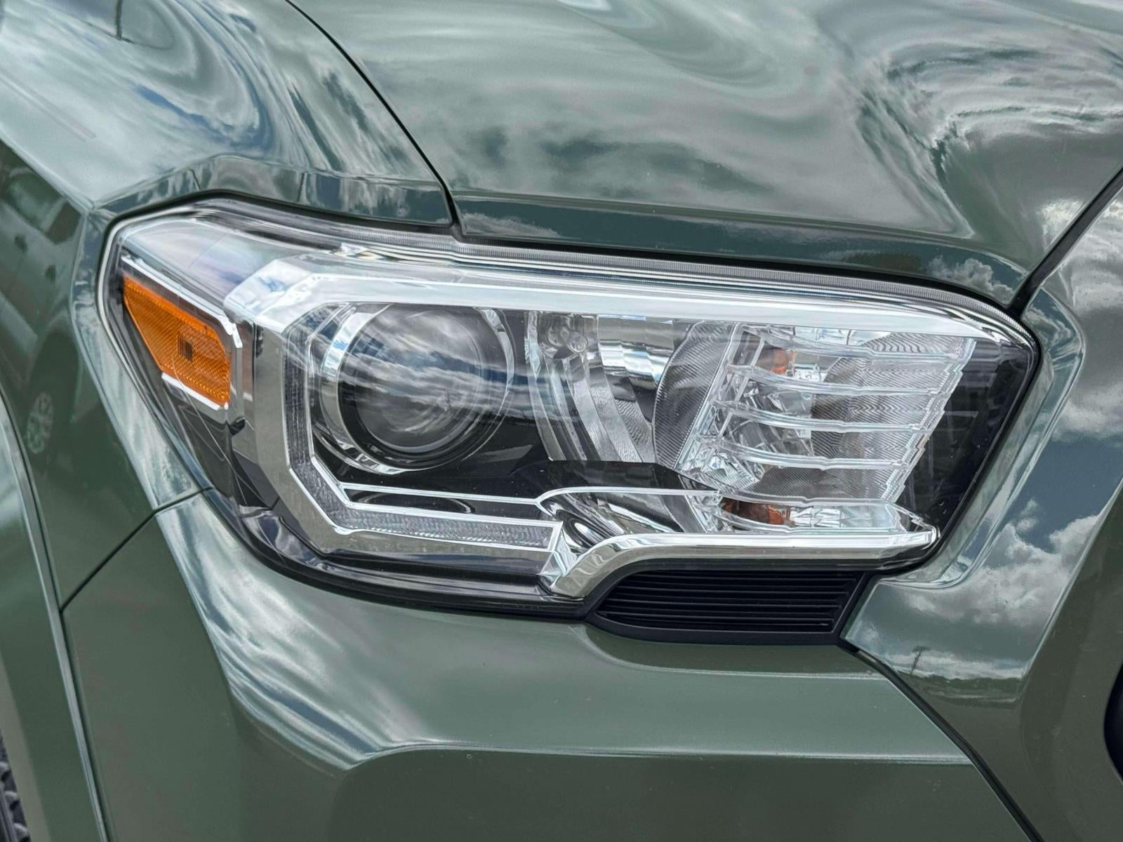 2021 Toyota Tacoma 4WD TRD Sport Double Cab 5' Bed V6 AT (Natl)