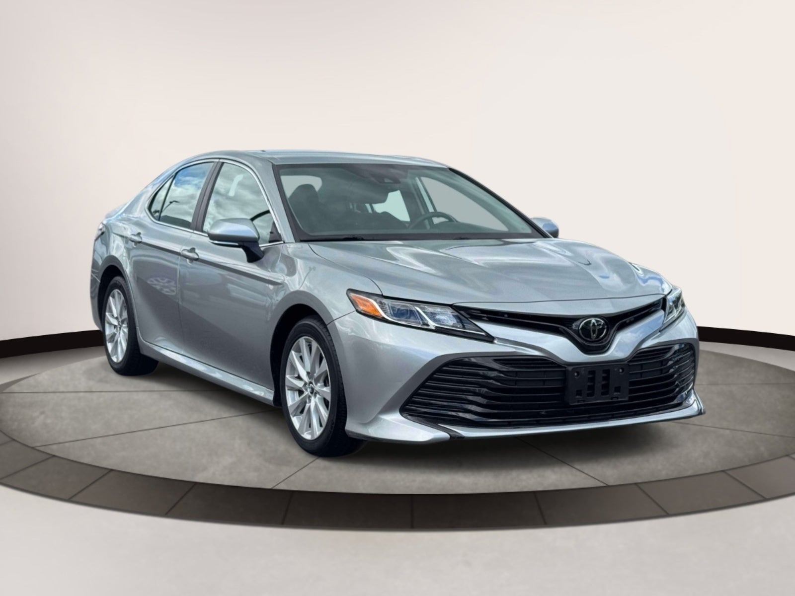 2019 Toyota Camry LE Auto (Natl)
