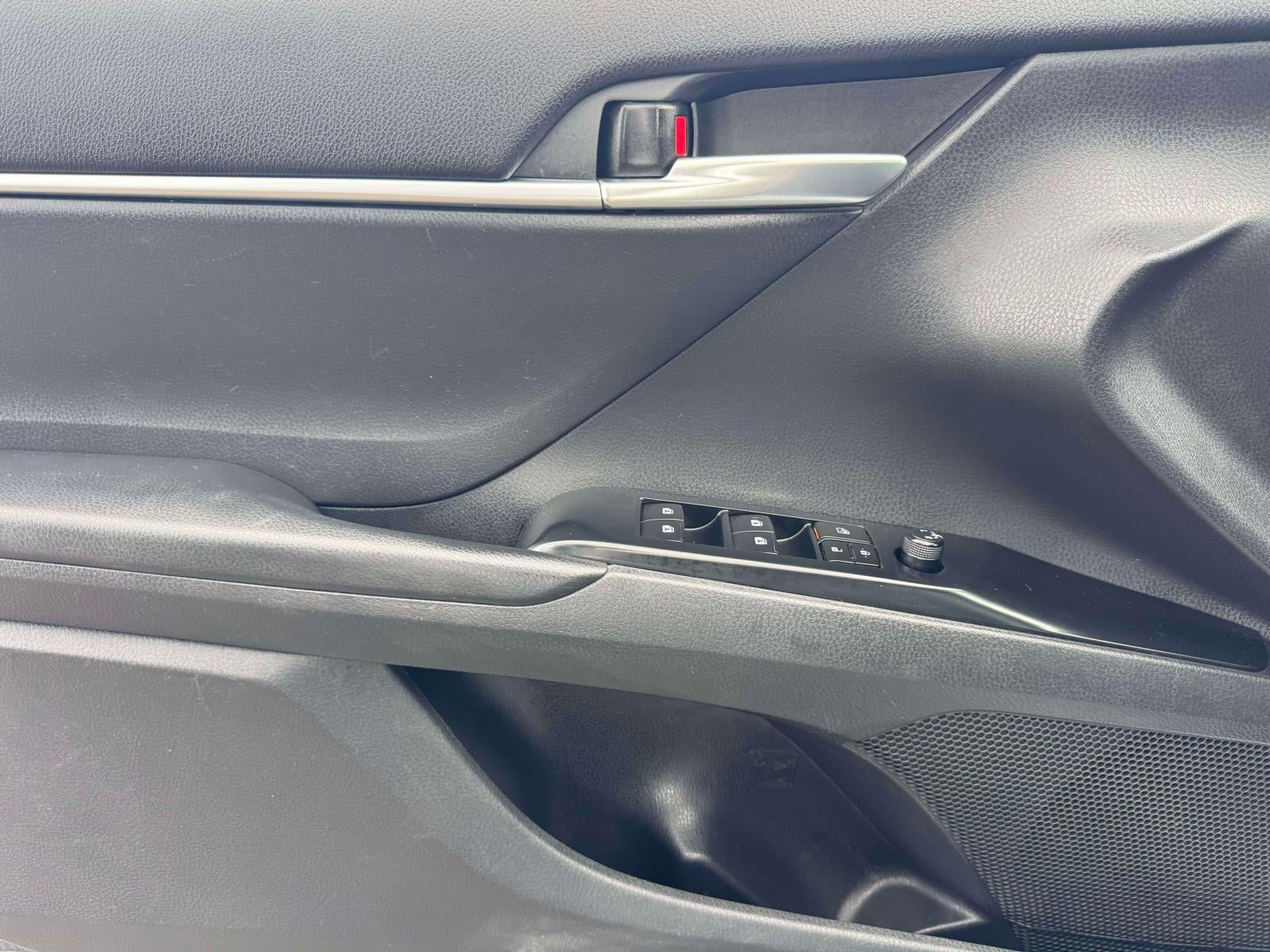 2019 Toyota Camry LE Auto (Natl)