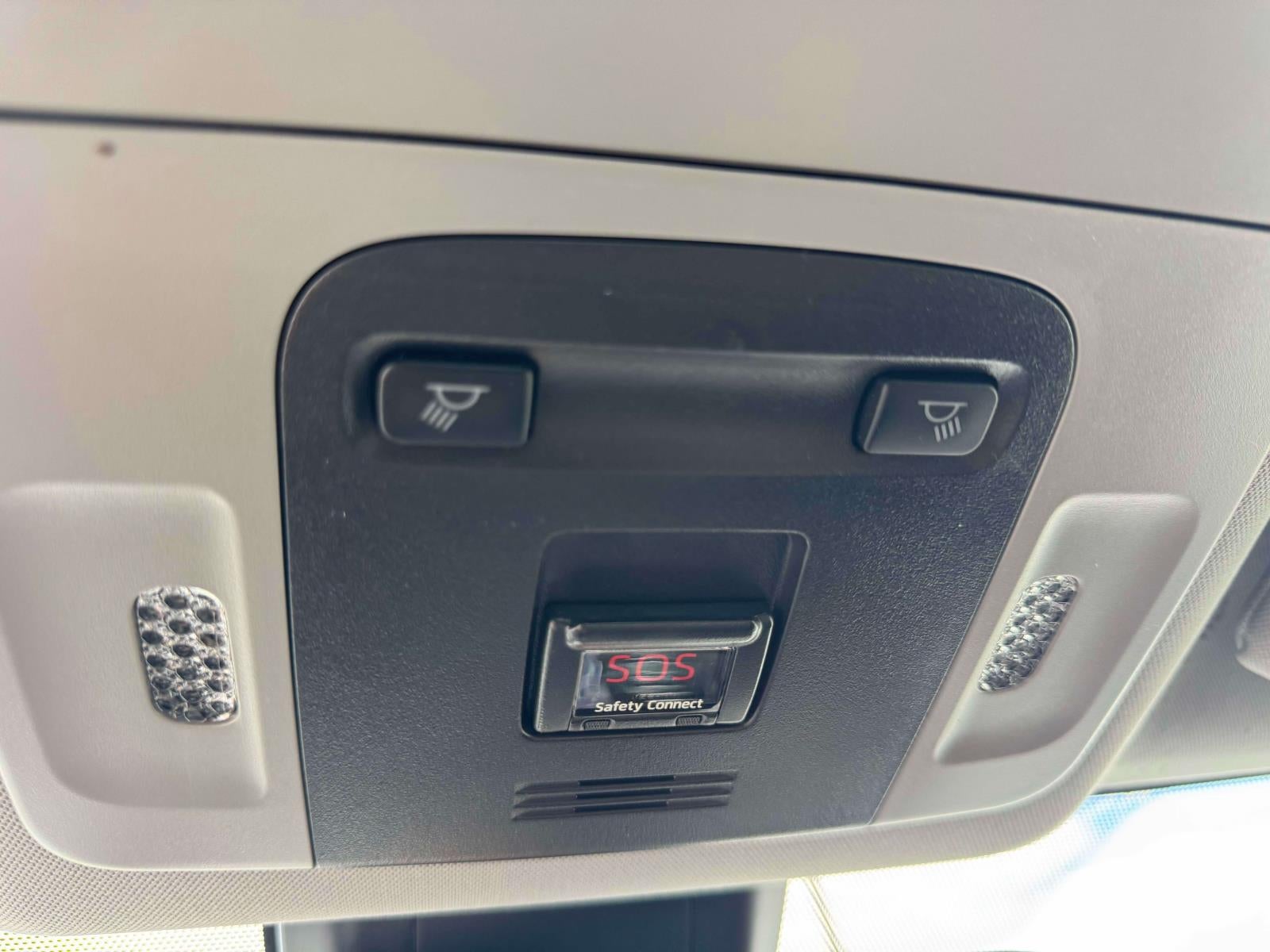 2019 Toyota Camry LE Auto (Natl)
