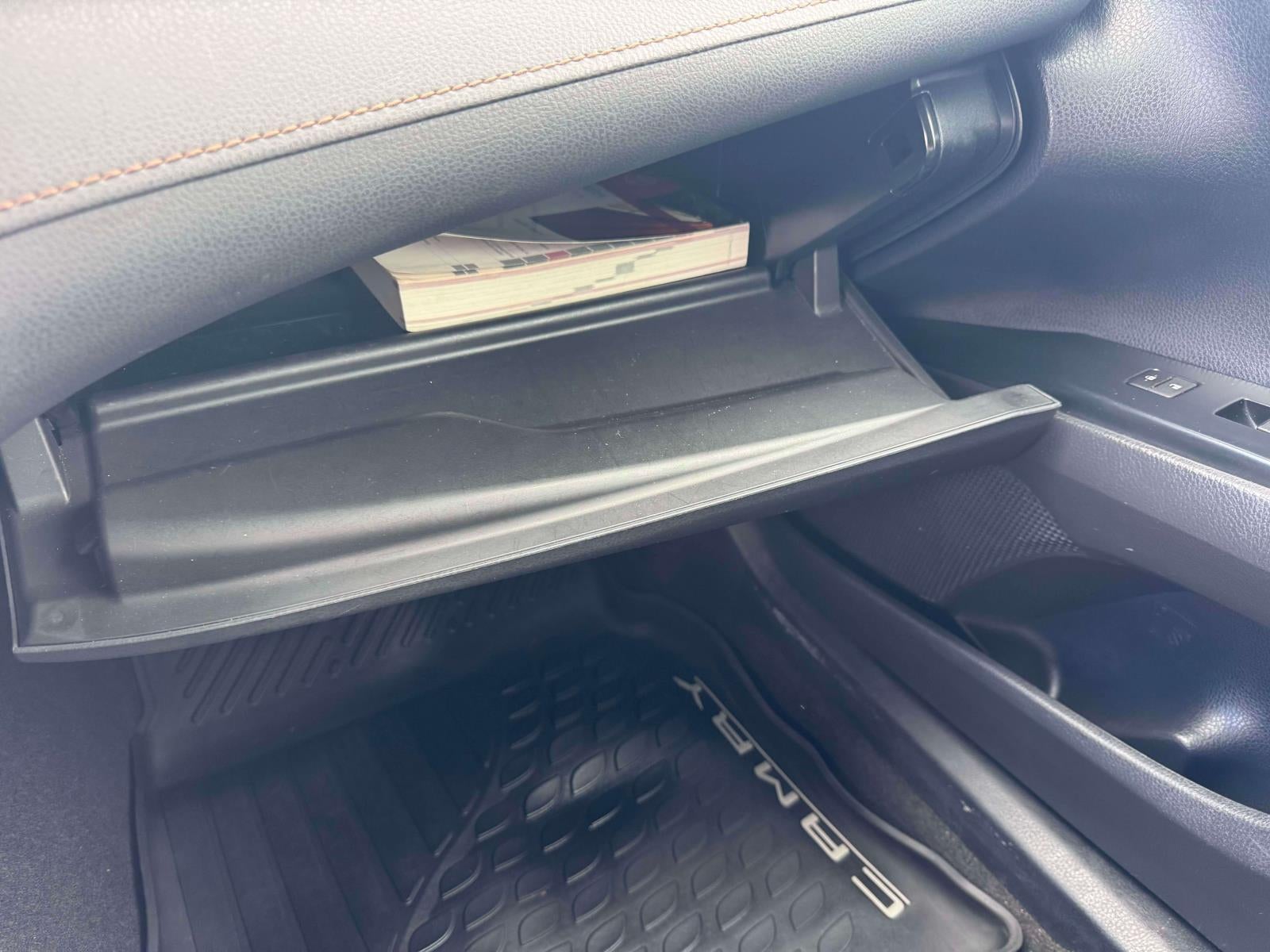 2019 Toyota Camry LE Auto (Natl)
